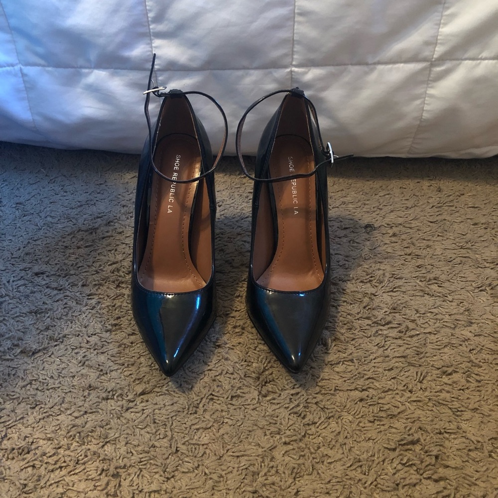 Black Patent Leather Pointed Toe Heels